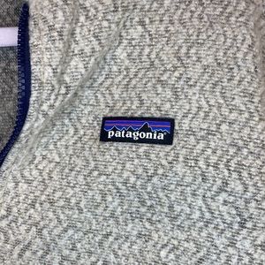 Patagonia women’s pullover